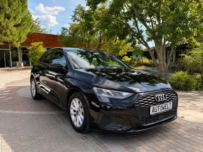 Gebraucht Audi A3 Sport 116 PS (85 kW) 2022 Brillantschwarz Limousine