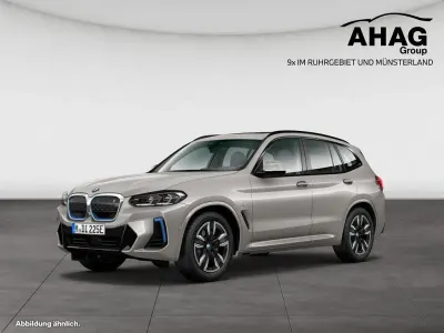 Gebraucht BMW iX3 Shadowline 210 kW (286 PS) 2024 Schwarz SUV