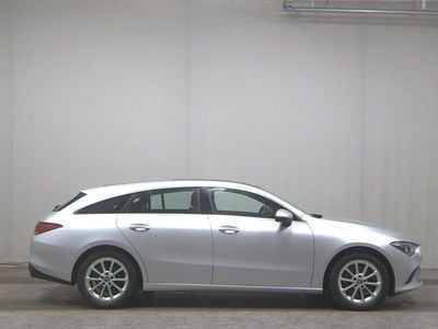 Second-hand Mercedes CLA220 Shooting Brake Progressive 190 CP (139 kW) 2022 Argintiu Break