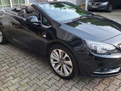 Gebraucht Opel Cascada Ultimate 140 PS (102 kW) 2018 Schwarz Cabrio