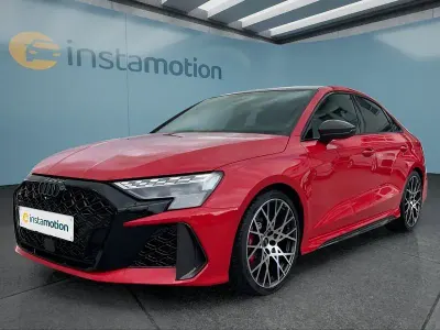 Gebraucht Audi RS3 400 PS (294 kW) 2026 Rot Limousine