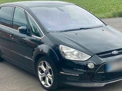 Second-hand Ford S-MAX 203 CP (149 kW) 2011 Negru Monovolum