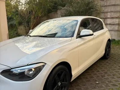 Gebraucht BMW 116 Efficient Dynamics 120 PS (88 kW) 2012 Weiß Kleinwagen