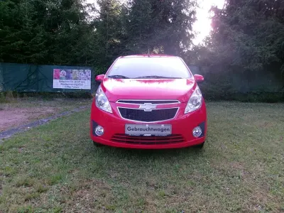Gebraucht Chevrolet Spark LS 68 PS (50 kW) 2011 Rot Kleinwagen