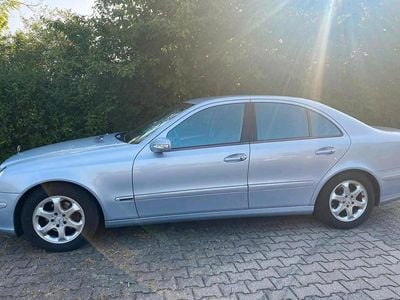 Mercedes E270