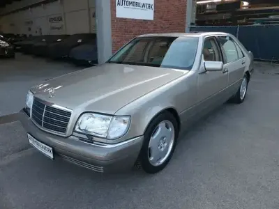 Usata Mercedes S420 279 CV (205 kW) 1996 Argento Berlina