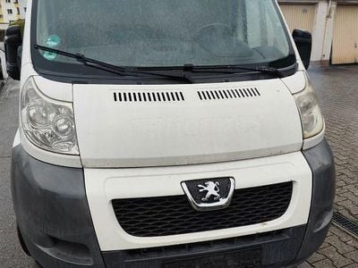 Gebraucht Peugeot Boxer 105 PS (77 kW) 2011 Weiß Van