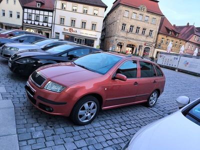 gebraucht Skoda Fabia Orange