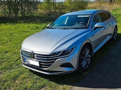 Second-hand VW Arteon Elegance 190 CP (139 kW) 2024 Argintiu Break