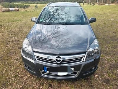 Gebraucht Opel Astra 140 PS (102 kW) 2009 Grau Kombi