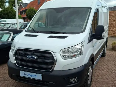 Gebraucht Ford Transit 131 PS (96 kW) 2021 Weiß Van