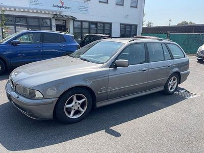 BMW 525