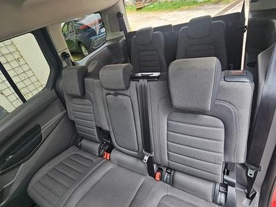 Gebraucht Ford Tourneo Connect 120 PS (88 kW) 2019 Rot Van / Kleinbus