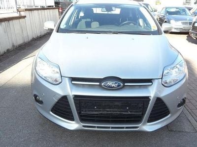 Gebraucht Ford Focus Champions Edition 125 PS (91 kW) 2013 Silber Limousine
