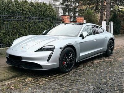 Porsche Taycan 4S