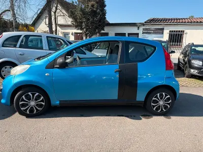 Gebraucht Peugeot 107 70 PS (51 kW) 2007 Blau Kleinwagen
