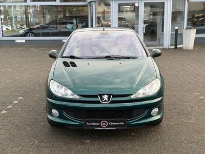 Grün Gebraucht 2006 Peugeot 206 CC Roland Garros Cabrio | 2.999 € (Fairer Preis)