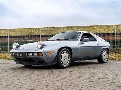 Usata Porsche 928 349 CV (256 kW) 1986 Argento Coupé
