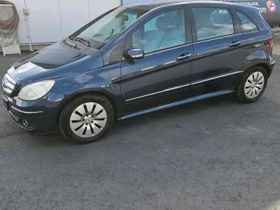 Gebraucht Mercedes B200 136 PS (100 kW) 2008 Weiß Van / Kleinbus