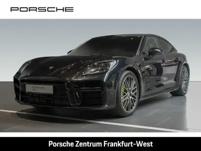 Gebraucht Porsche Panamera 4S E-Hybrid 544 PS (400 kW) 2025 Tiefschwarzmetallic Kleinwagen