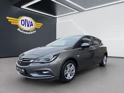 Usata Opel Astra Edition 125 CV (91 kW) 2019 Grigio Berlina