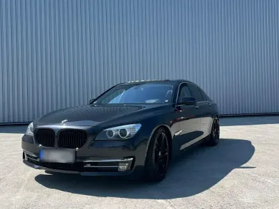 Gebraucht BMW 730 258 PS (189 kW) 2014 Grau Limousine