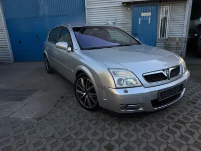 Gebraucht Opel Signum Sport 155 PS (114 kW) 2003 Silber Kleinwagen