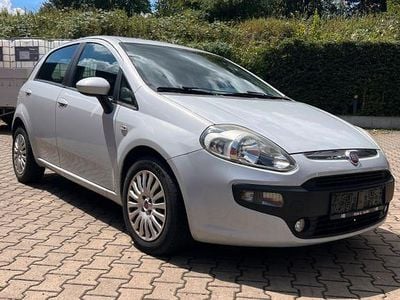Silber Gebraucht 2010 Fiat Punto Kleinwagen | 1.999 € (Etwas zu teuer)