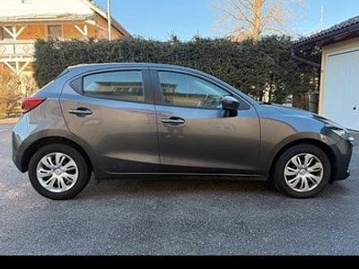 Gebraucht Mazda 2 90 PS (66 kW) 2021 Grau Kleinwagen