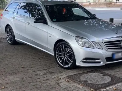 Gebraucht Mercedes 300 231 PS (169 kW) 2010 Silber Kombi