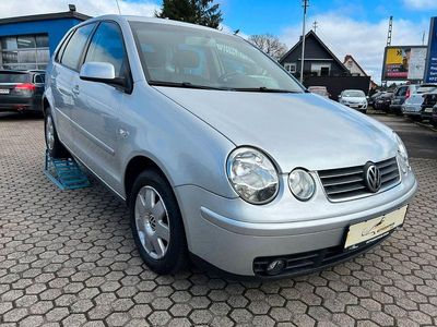 Gebraucht VW Polo Highline 75 PS (55 kW) 2004 Silber Kleinwagen