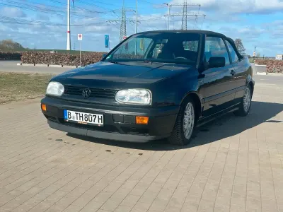 Używany VW Golf Highline 115 KM (84 kW) 1994 Czarny Kabriolet