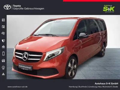 Gebraucht Mercedes V220 Edition 163 PS (119 kW) 2022 Lackfarbe hyazinthrot metallic mb 3334 (rot) Van / Kleinbus
