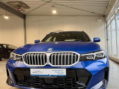 Portimao blau Gebraucht 2025 BMW 330 M Sport Kombi | 39.970 € (Guter Preis)