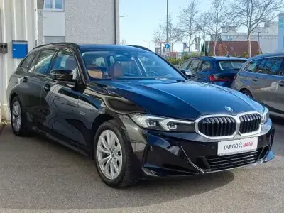 Gebraucht BMW 320e Sport Line 204 PS (150 kW) 2022 Schwarz Kombi