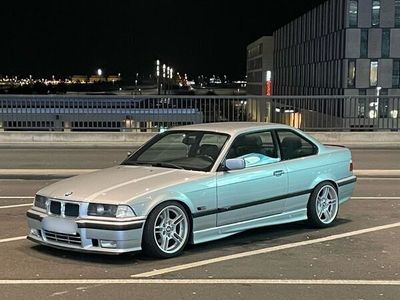 gebraucht BMW 323 323i Coupe i