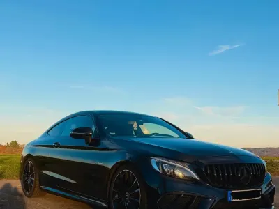 Gebraucht Mercedes C300 245 PS (180 kW) 2018 Schwarz Coupé