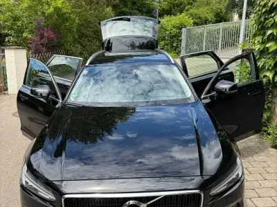 Gebraucht Volvo V90 Momentum 190 PS (139 kW) 2018 Schwarz Kombi