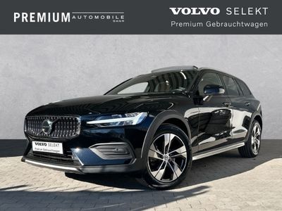 Schwarz Gebraucht 2023 Volvo V60 CC Plus Kombi | 42.890 € (Teuer)