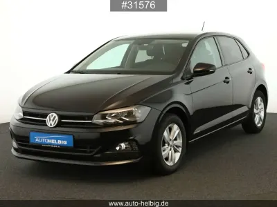 Gebraucht VW Polo Comfortline 95 PS (69 kW) 2019 Deep black perleffekt Kleinwagen