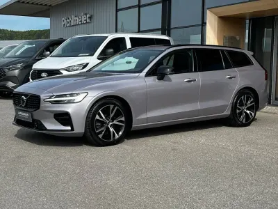 Gebraucht Volvo V60 Plus 197 PS (144 kW) 2025 Silber Kombi