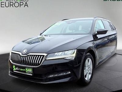 Schwarz magic perleffekt Gebraucht 2022 Skoda Superb Ambition Kombi | 18.490 € (Superpreis)