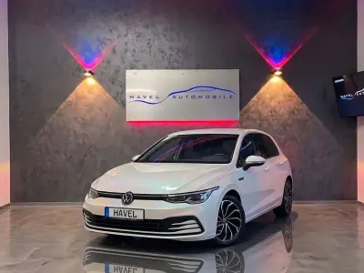 Gebraucht VW Golf VIII Life 150 PS (110 kW) 2022 Weiß Limousine