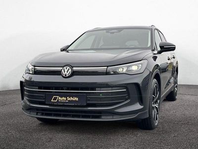 Neu VW Tiguan 150 PS (110 kW) 2026 Uranograu sn 8 SUV
