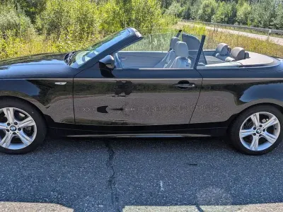 Gebraucht BMW 120 Cabriolet Sport Line 170 PS (125 kW) 2010 Schwarz Cabrio
