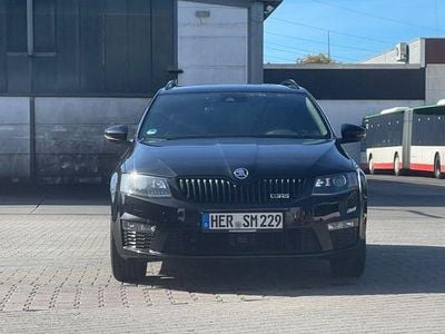 Schwarz Gebraucht 2015 Skoda Octavia RS Kombi | 13.000 €