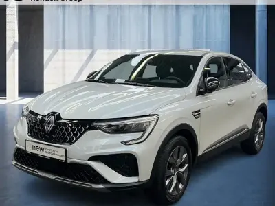 Gebraucht Renault Arkana Techno 140 PS (102 kW) 2024 Weiß SUV