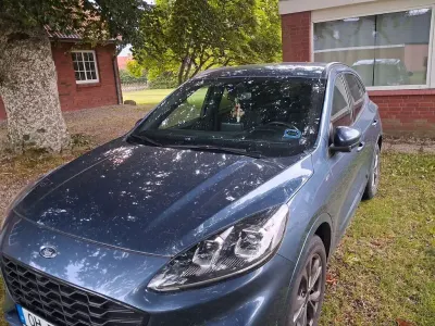 Gebraucht Ford Kuga ST-Line 190 PS (139 kW) 2022 Blau SUV