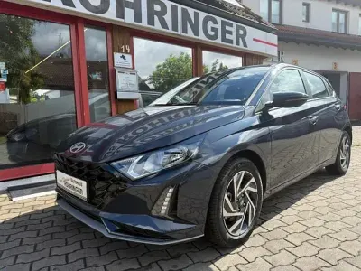 Neu Hyundai i20 90 PS (66 kW) 2026 Aurora gray Kleinwagen