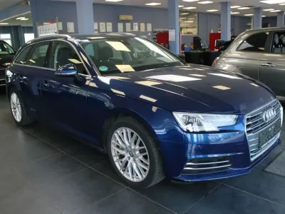 Gebraucht Audi A4 Sport 252 PS (185 kW) 2017 Blau Kombi